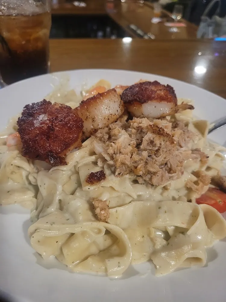 Fettuccine Alfredo
